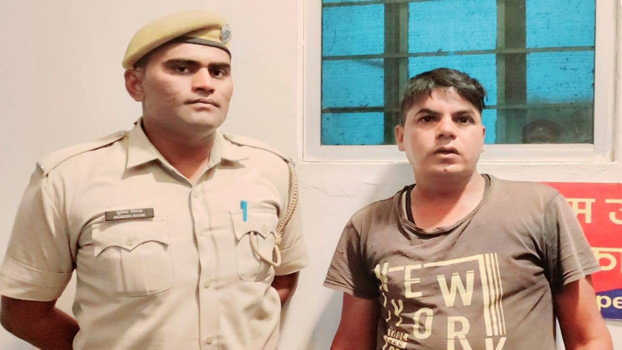 Arrested for murdering elderly woman with the intention of robbing jewelery in Ajmer