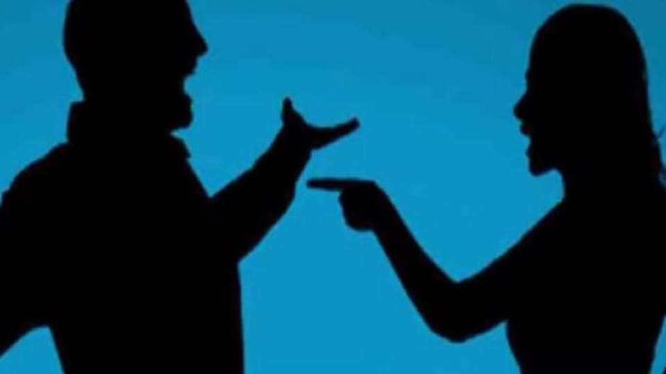 Husband does not want to keep wife leaving children to become heroine in agra