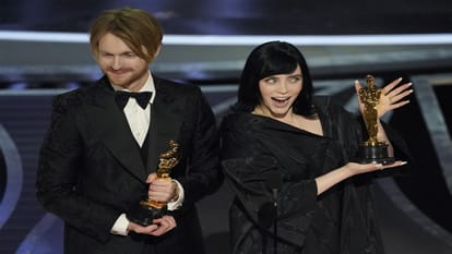 Oscar 2022: Billie Eilish gets trolled for wearing ruffled black gow, people compare her dress to loofah and cupcakes rappers