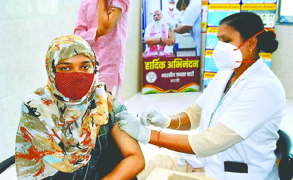 Vaccine being administered in three private hospitals of gorakhpur city