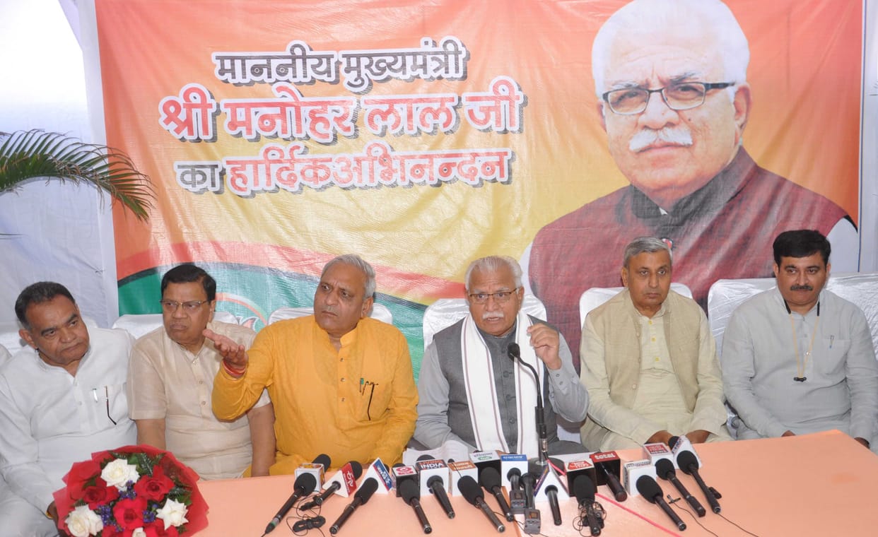 Income and expenses double in six years, petroleum products have not been rated: CM