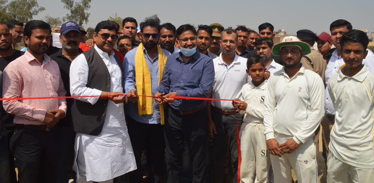 Hathras: Sahara Club Aligarh defeated SP Academy, Hathras in a one-sided match.