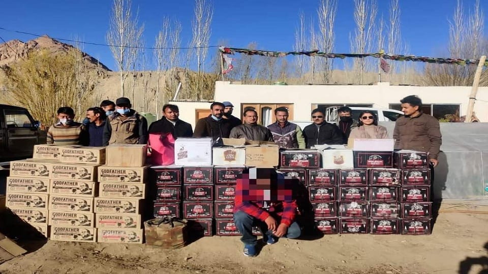 Liquor was smuggled from Chandigarh to Leh, accused caught with two thousand bottles