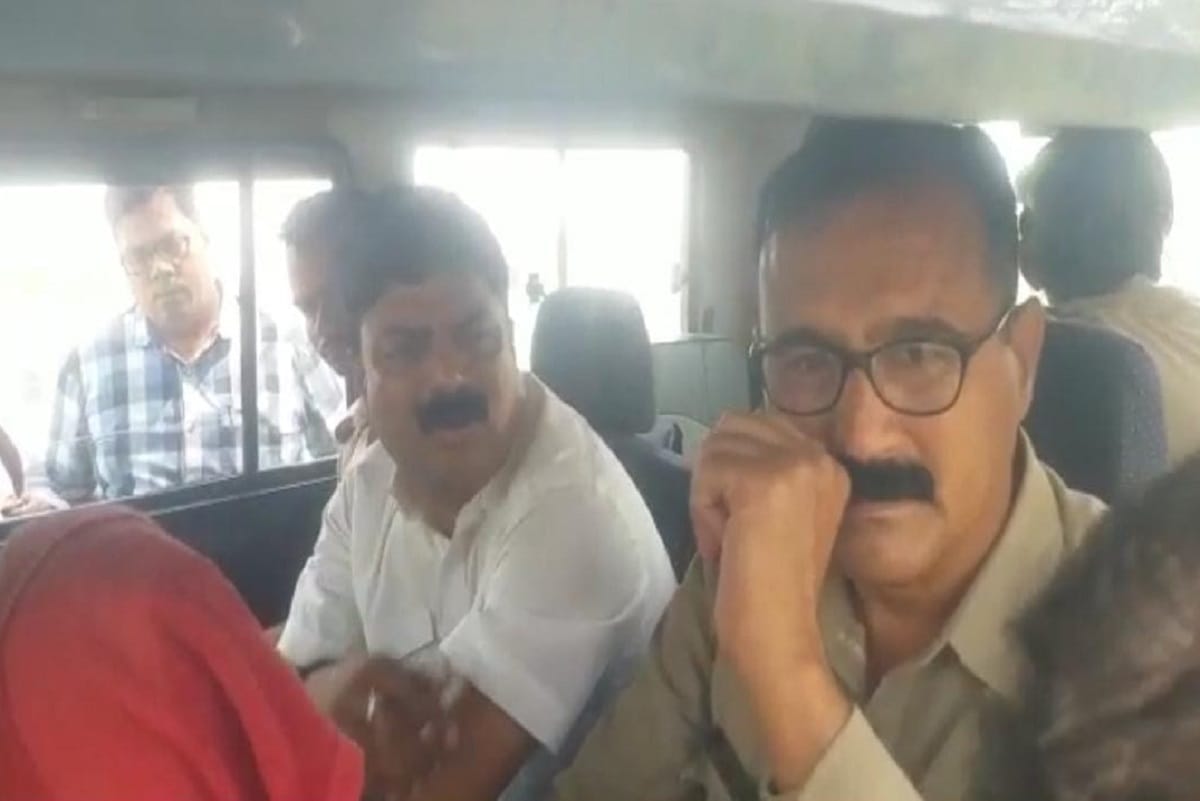 mafia Mukhtar Ansari Ambulance Case Dr Alka Rai hospital raided in Mau police detained her brother