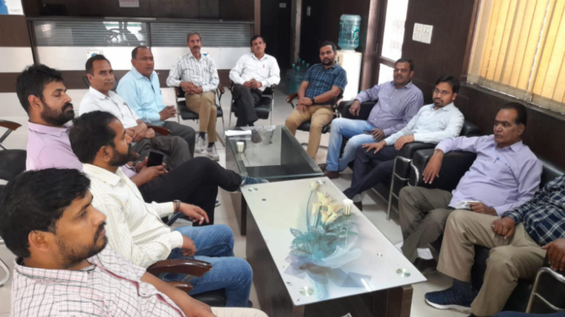 Meerut: Seven departments in protest against privatization, strike will have partial effect on these banks