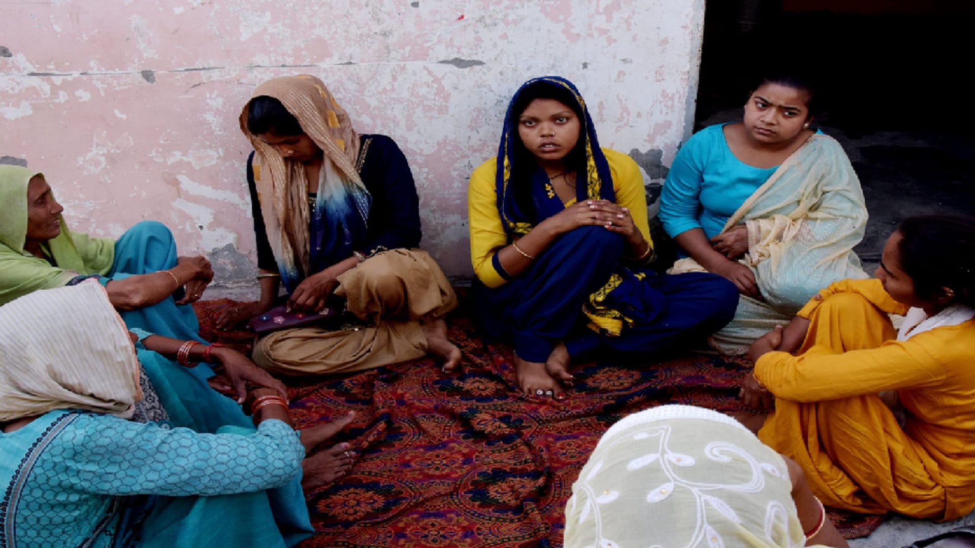 UP Crime News: Wife was murdered by husband in law house in Saharanpur see photos