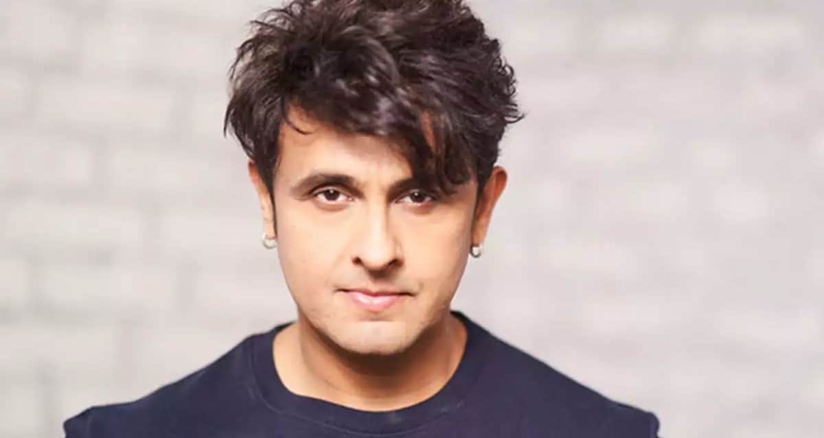 Sonu nigam reaction on chembur musical concert attack said people should think about forcefully taking selfies