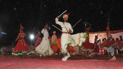 Barmer Thar Mahotsav started on Monday