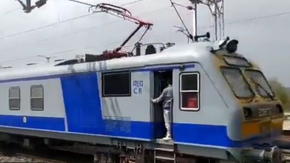 trial of electric train between Budgam to Baramulla happened in Jammu Kashmir