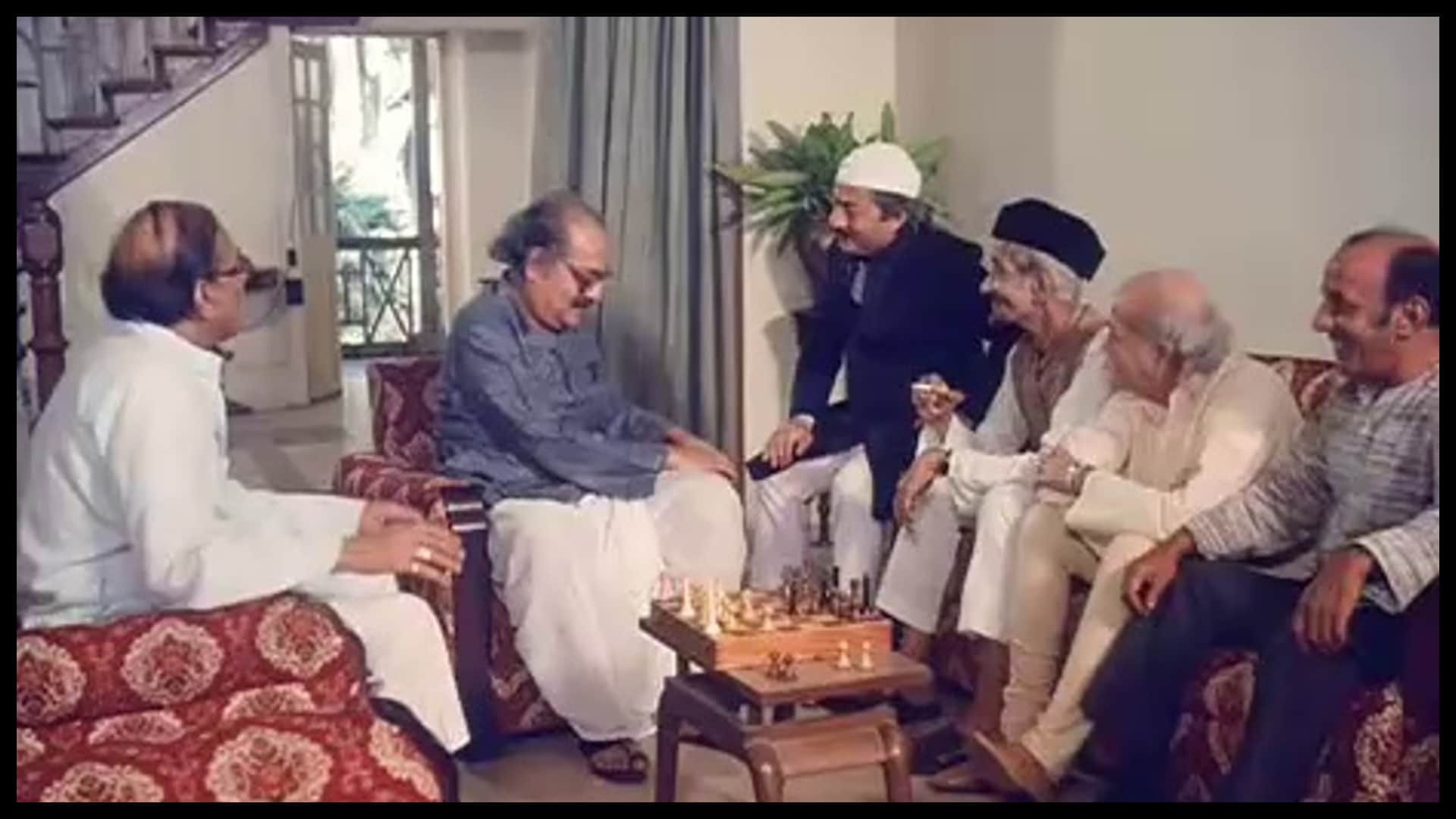 Utpal Dutt 5 Best Comedy Movies Shaukeen Golmaal Naram Garam Kisi Se Na Kehna Angoor