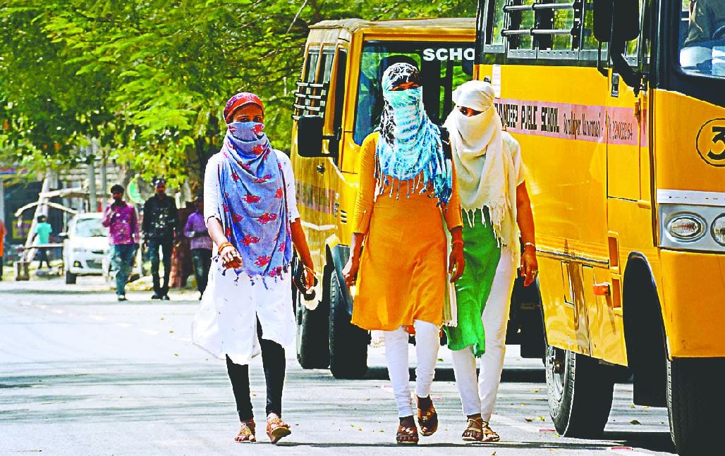 Weather Report: Scorching heat in Varanasi, temperature crossed 42 degree Celsius, IMD alert!