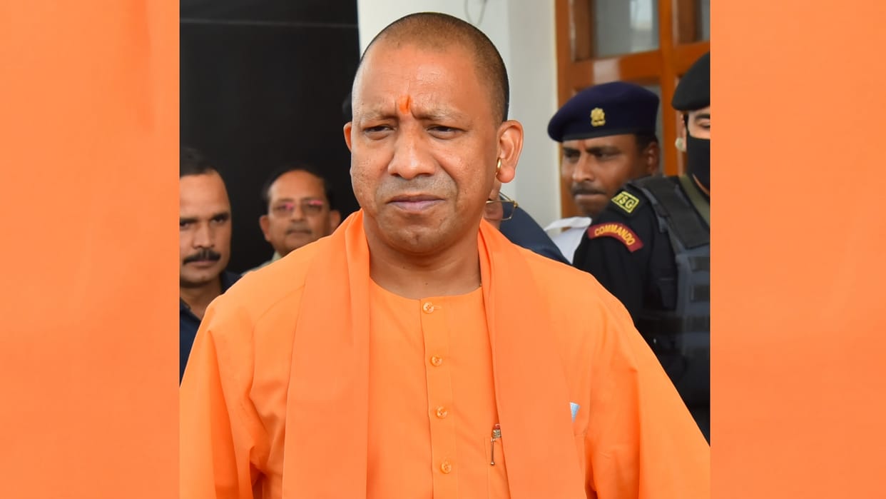 youth will get 9.74 lakh tablet and smartfones in Uttar Pradesh.