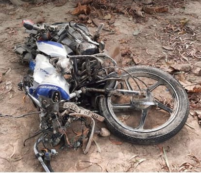 Road accident: Truck trampled three including father and son in Ballia, bike dragged 300 meters