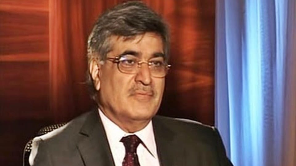 Metropolitan Stock Exchange Chairman DK Mehrotra Resigns Accusing Mismanagement on MD Latika Kundu