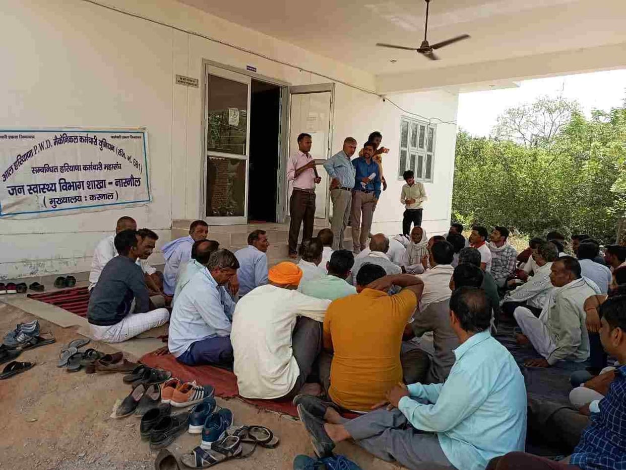 PWD Mechanical Employees Union continues strike for second day