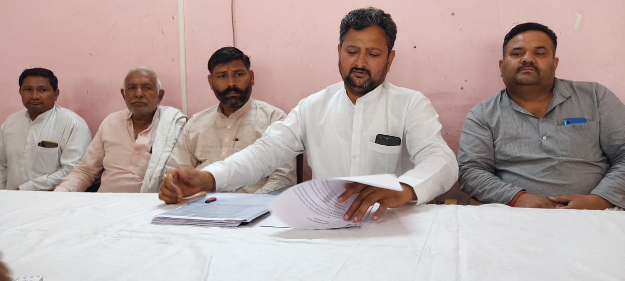 Block chief spent 18 lakhs in temples-mosques