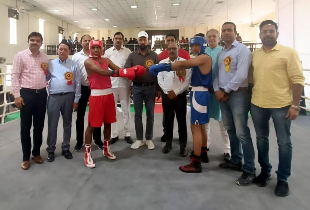 Lucky defeated Sumit in 60 to 64 kg weight category