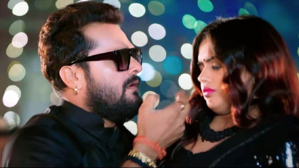 Khesari lal yadav and shilpi raj song kajra trending on sacial media fans react