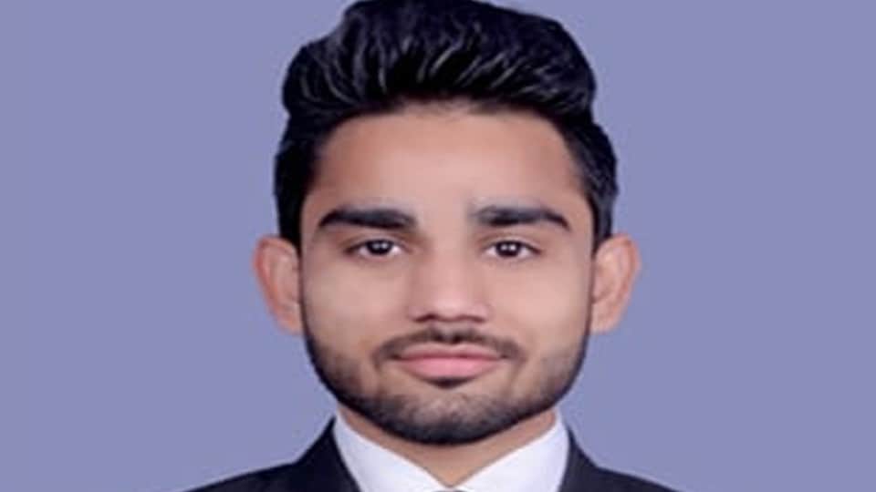 man and girl death case victim family found the accused of murders in Agra