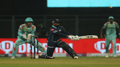 IPL 2022: T20 World Cup 2022 Team India Dinesh Karthik, Hardik Pandya and Rahul Tewatia In Race For Finisher Role