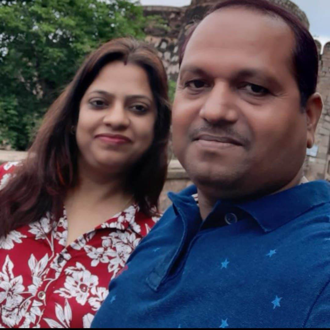 Car collided with tree, engineer, wife and mother-in-law died