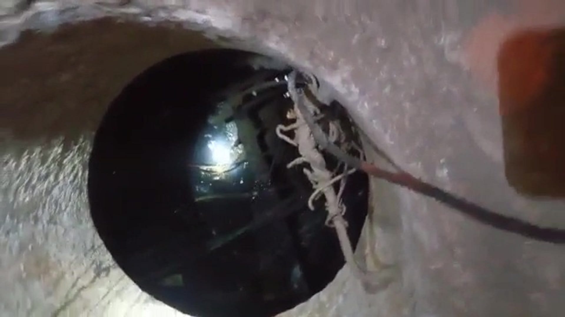 deaths in sewer in Delhi after getting trapped in sewer in Sanjay Gandhi Transport Nagar