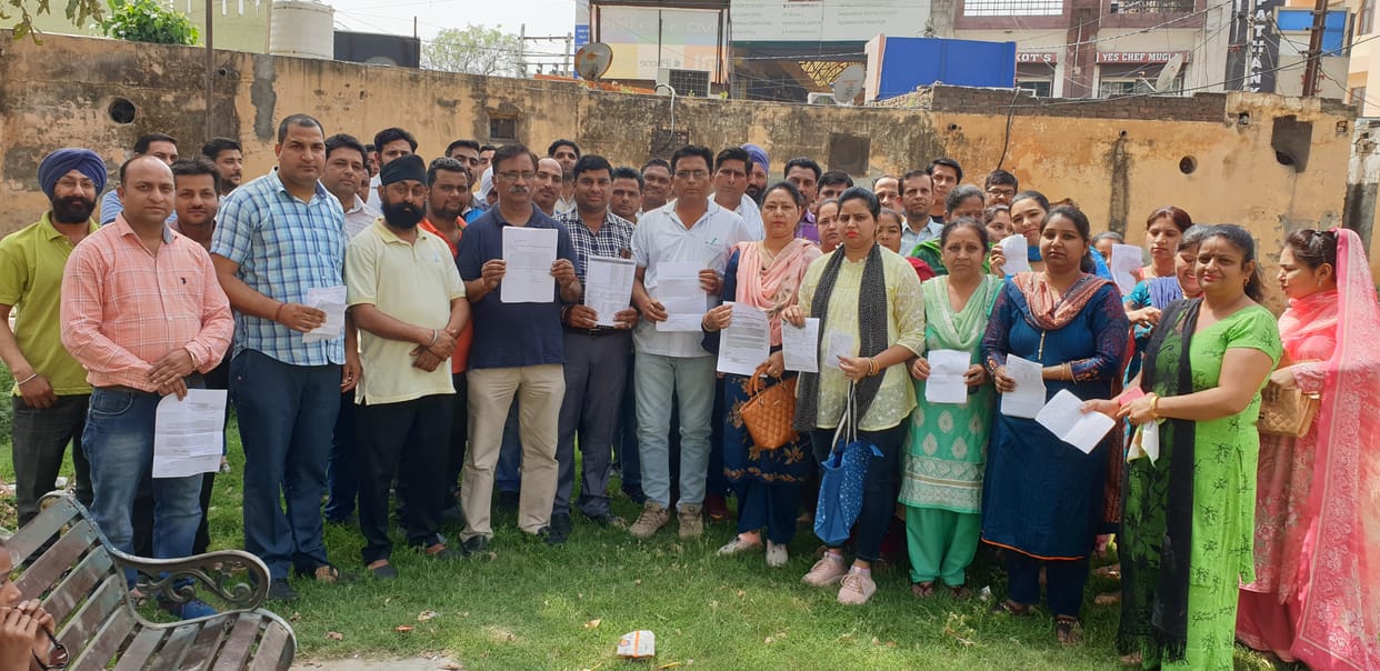 Parents took to the road against increasing monthly fees, Kurukshetra