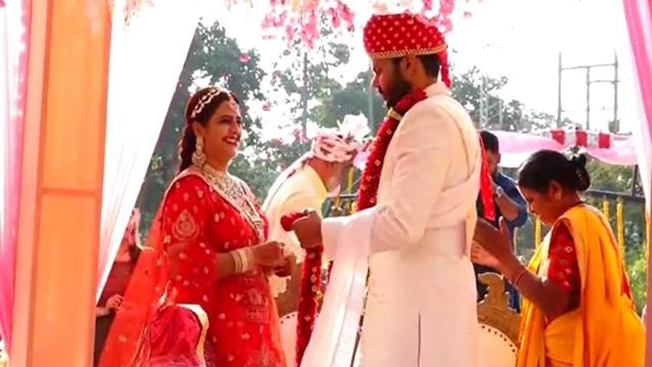 Upsc Topper Tina Dabi Marriage Know These Five Ias Ips Interesting Unique Marriage News In Hindi