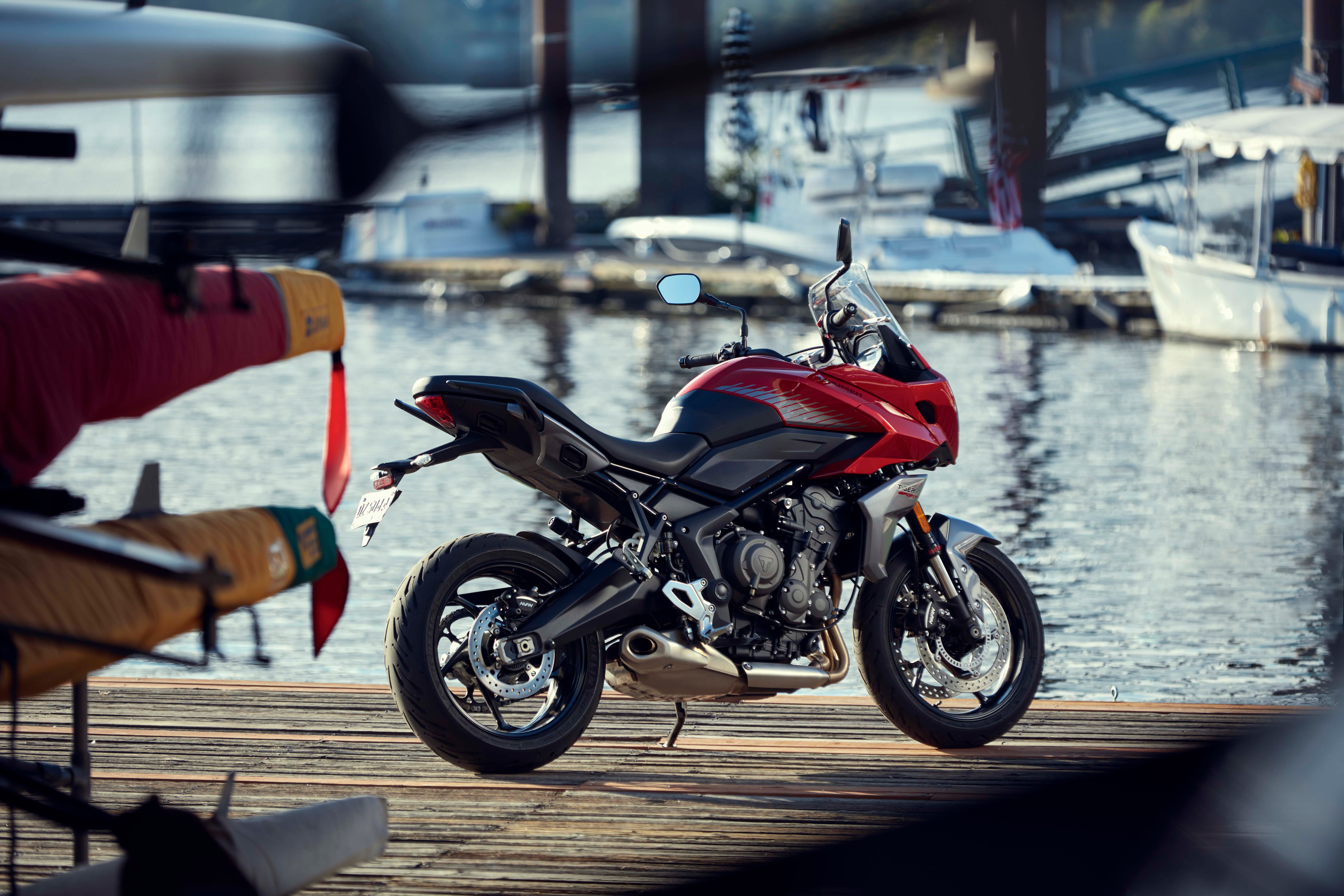Bajaj Auto takes over Triumph Motorcycles Ltd India business, soon to launch mid-size motorcycles new range