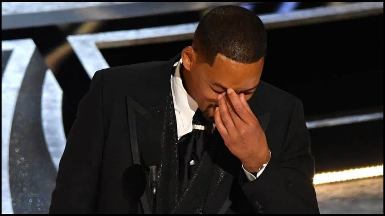 Will smith apologized chris rock and his family for slapping him during oscar awards