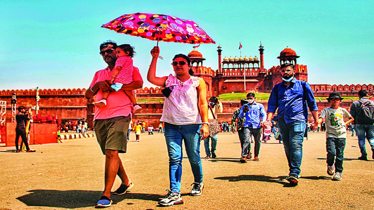 Tuesday was the hottest day of the season with 39.2 degrees, now heat wave will run in Delhi