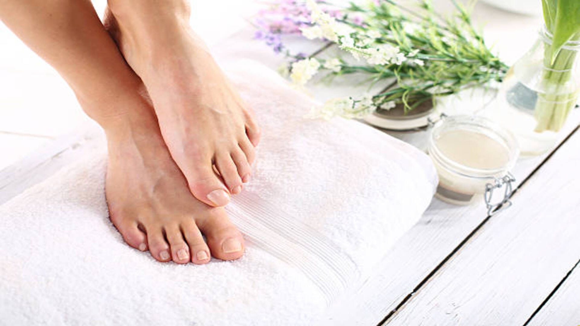 Samudrik Shastra shape of the foot finger tells about your future and nature