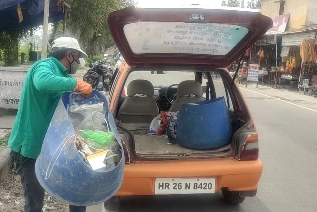 Their car is not useless, the dream of a clean city will come true