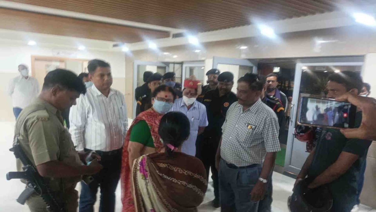dispute in kanpur, four people injured, kanpur crime news