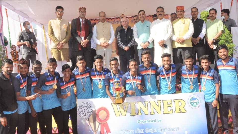 Inter University Kho-Kho Competition: Mumbai won the trophy by defeating Savitribai Phule University