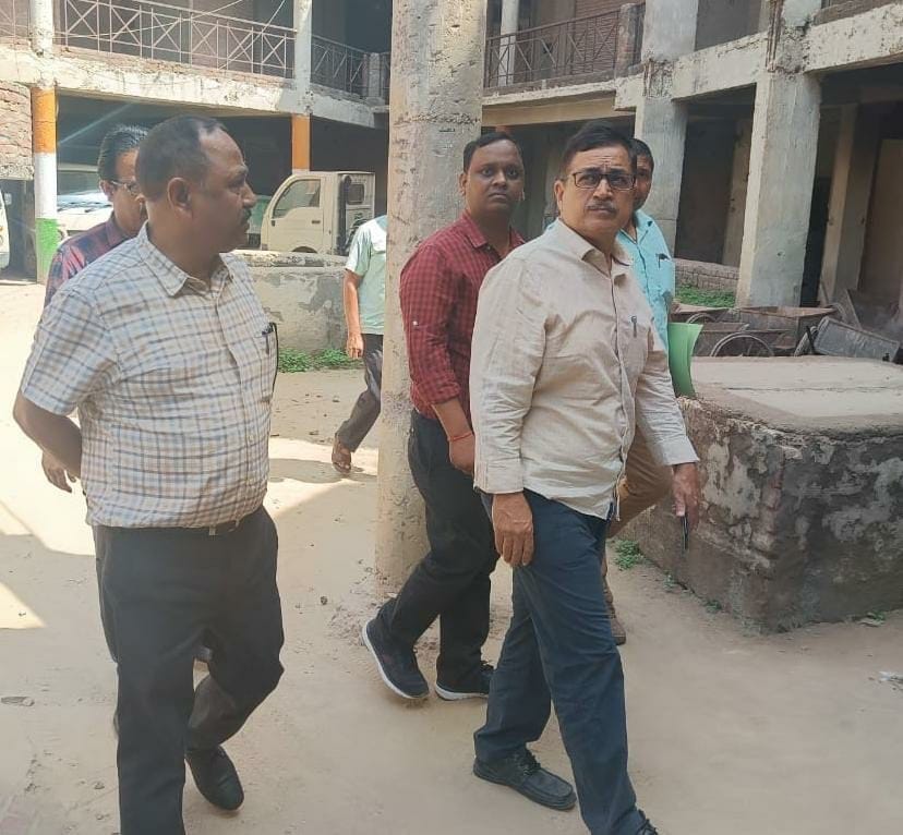 Investigation of allotted shops started in Anupam Complex