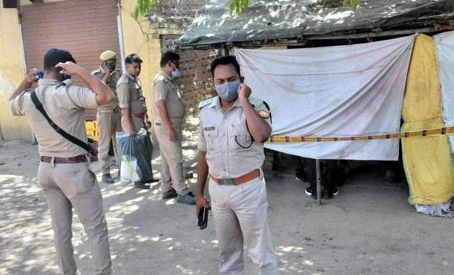 Kanpur Dehat : Young man was beaten to death, forensic team and dog squad investigated