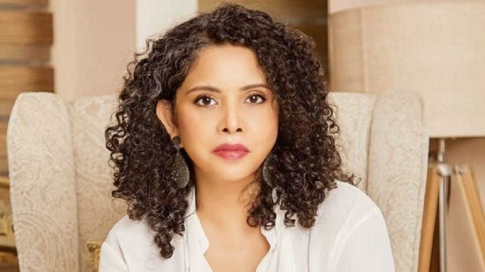 Money laundering case, Journalist Rana Ayyub stopped from going to London and ED issues look out notice
