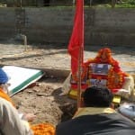 शारदापीठ में पूजा करते कश्मीरी पंडित