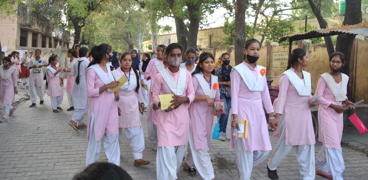 1430 examinees dropped out of the English exam