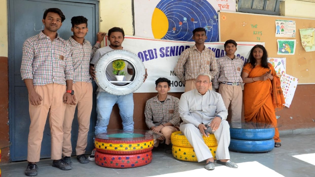 Children of Delhi s government school made tire furniture from junk