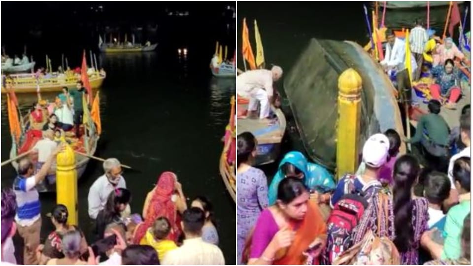 boat overturned in the Yamuna during the aarti at Vishram Ghat in Mathura