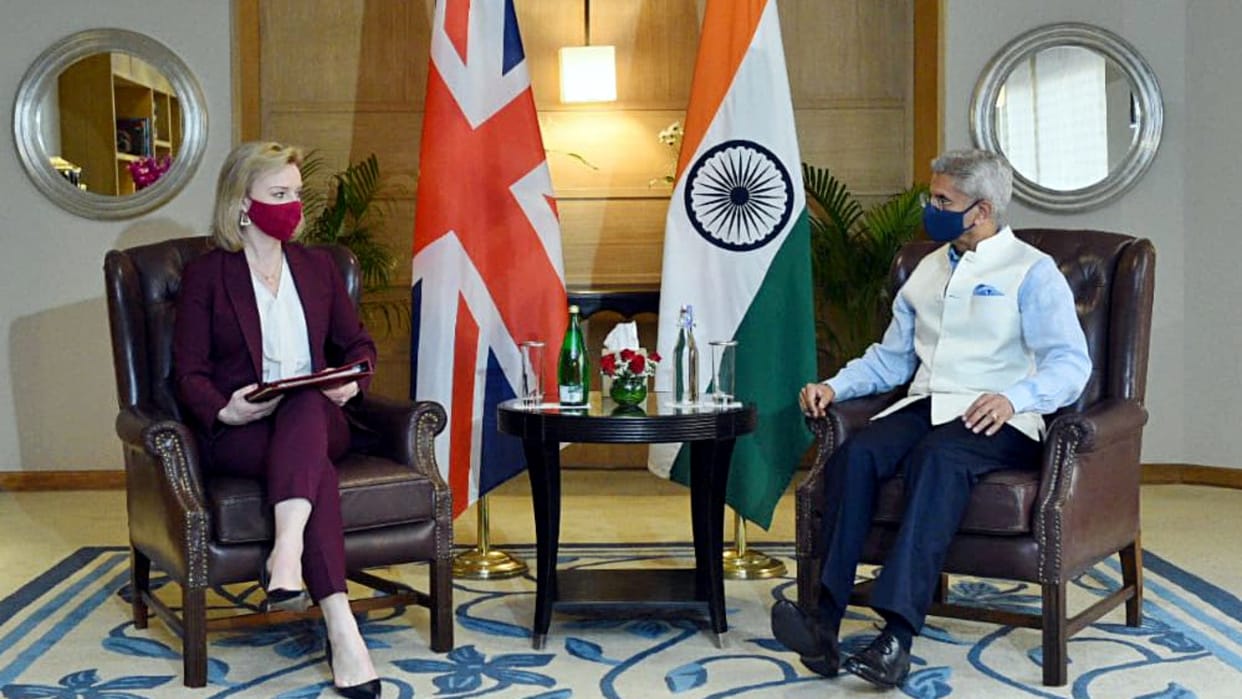 Jaishankar meets British counterpart discusses bilateral ties amid Ukraine crisis in New Delhi news in Hindi