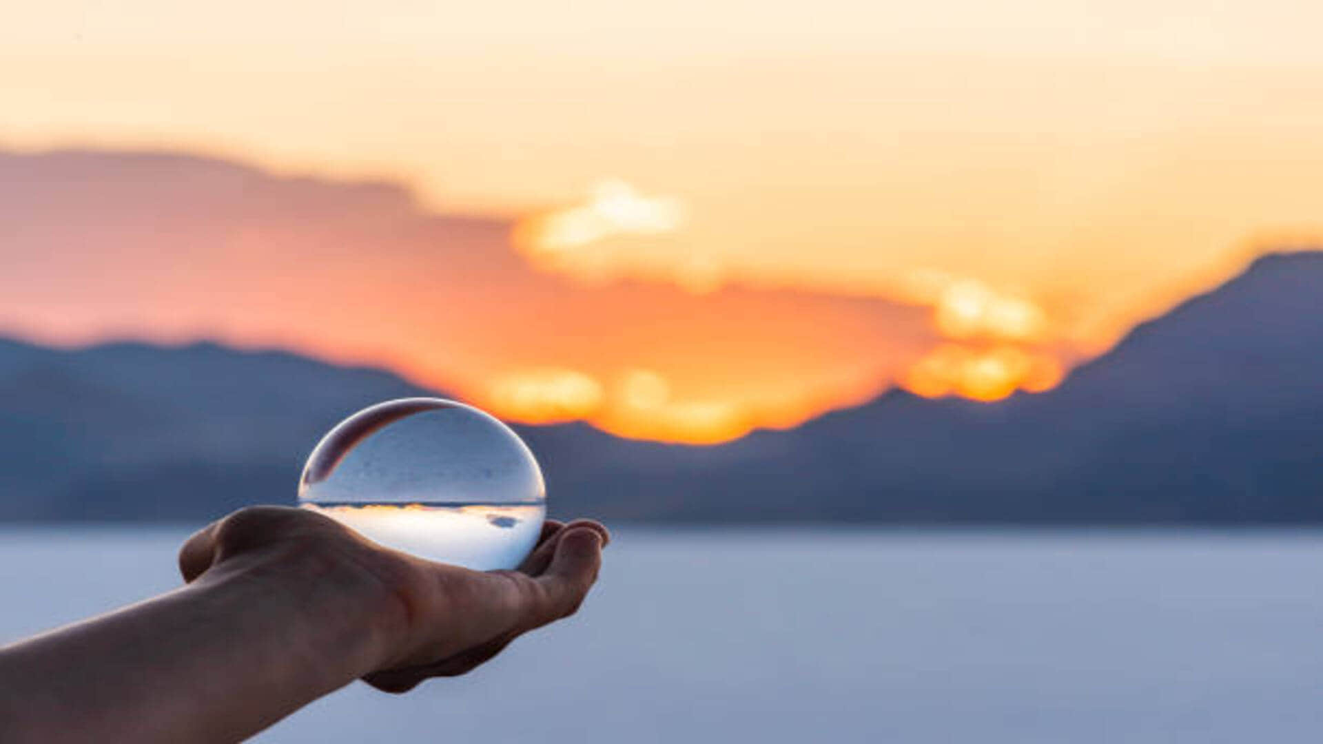 Vastu Tips Keeping Crystal Ball at Home Will Change Your Luck Know Its Benefits