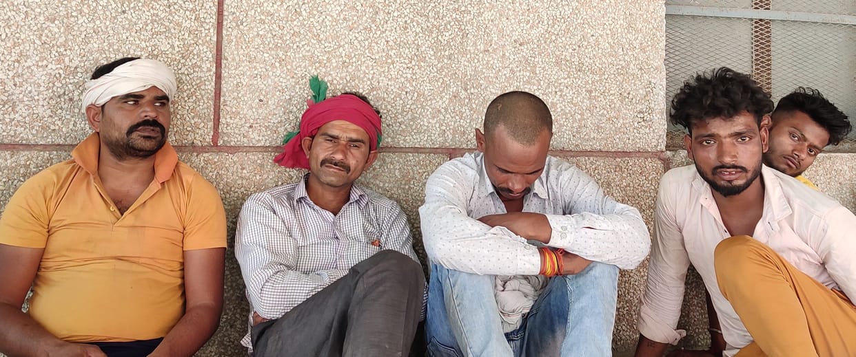 Cleaner fell from a sand laden truck, died