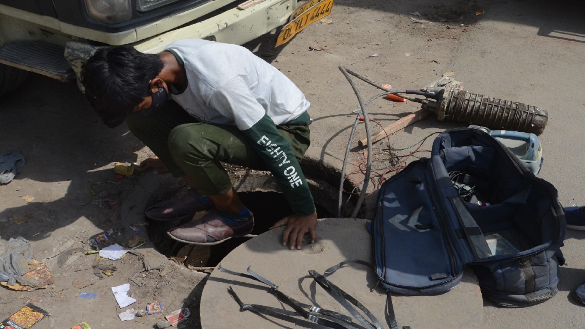 Delhi Sewer Death Satish Lost his Life After Saving 4 People from Sewer