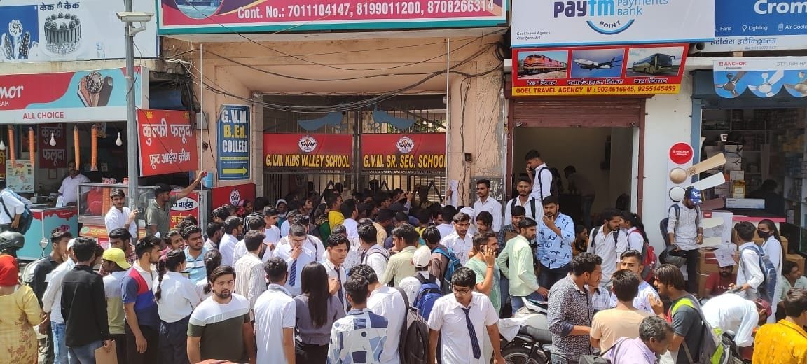 Board exam: The game of copying started on the first day, all claims failed