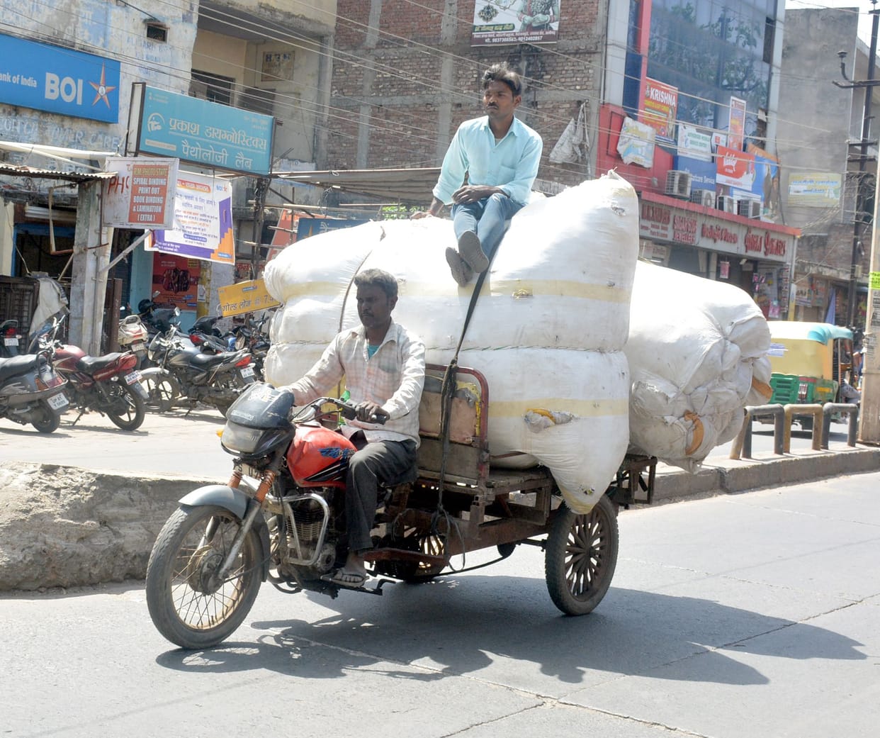 No number, no registration, jugaad motorcycle running indiscriminately