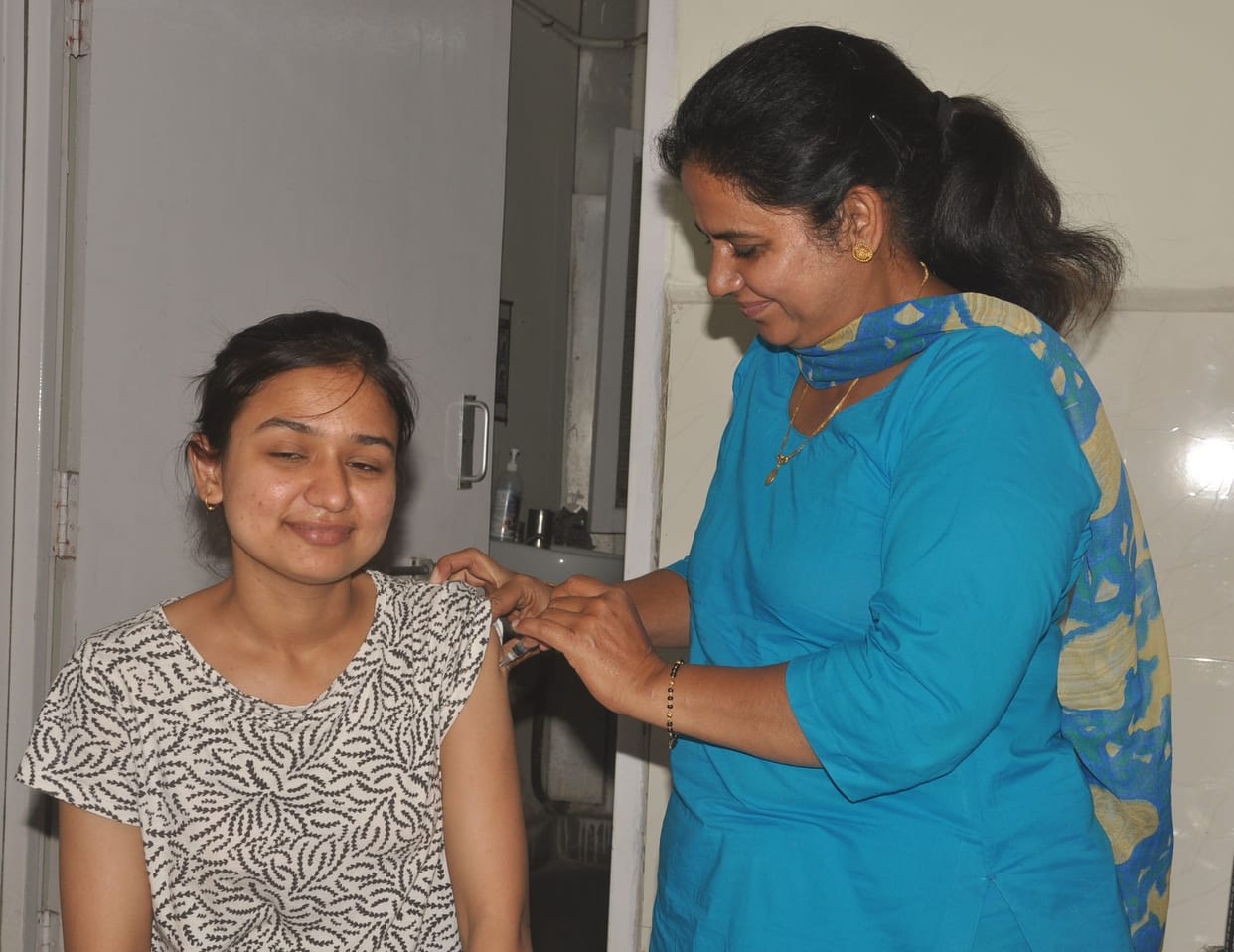 Vaccination became a weapon in the fight against Corona epidemic, increased immunity of people