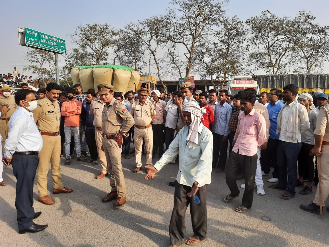 The death of the watchman of Kribhco factory, the family jammed by keeping the dead body